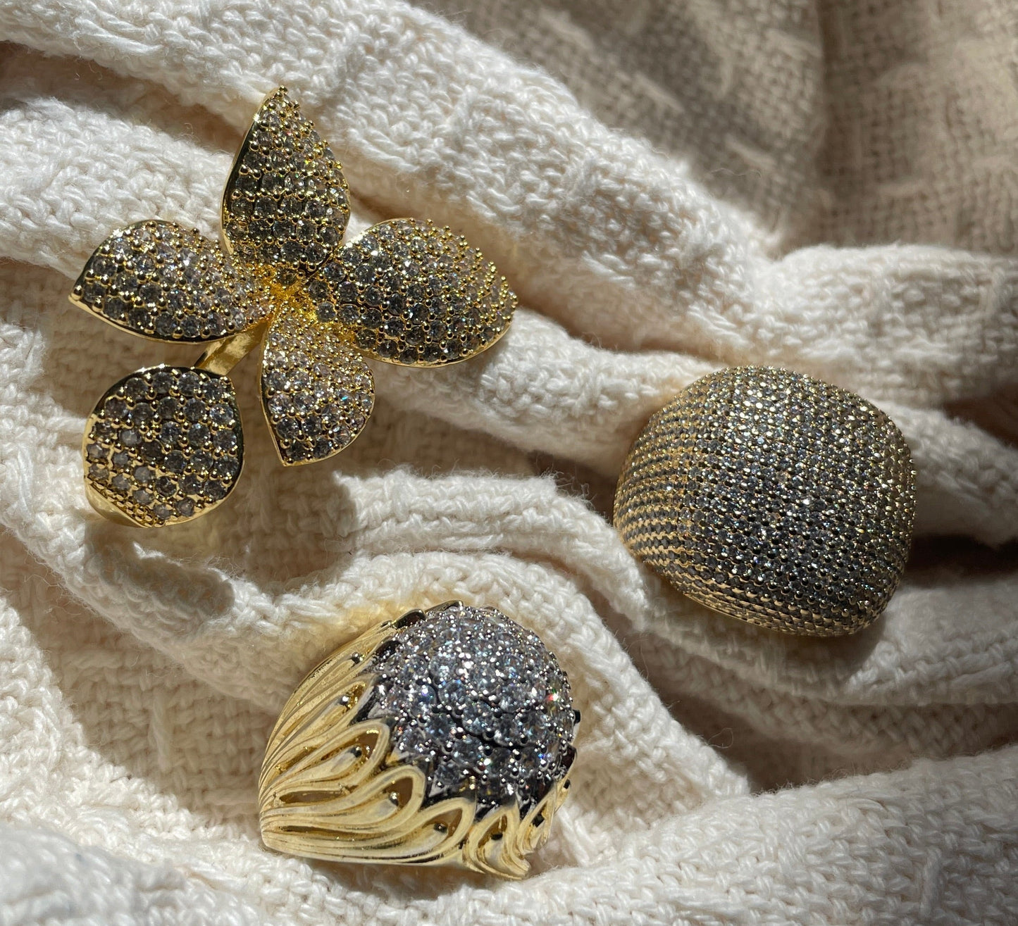 Queen's Glory Ring | 18K Gold mit Kristallen