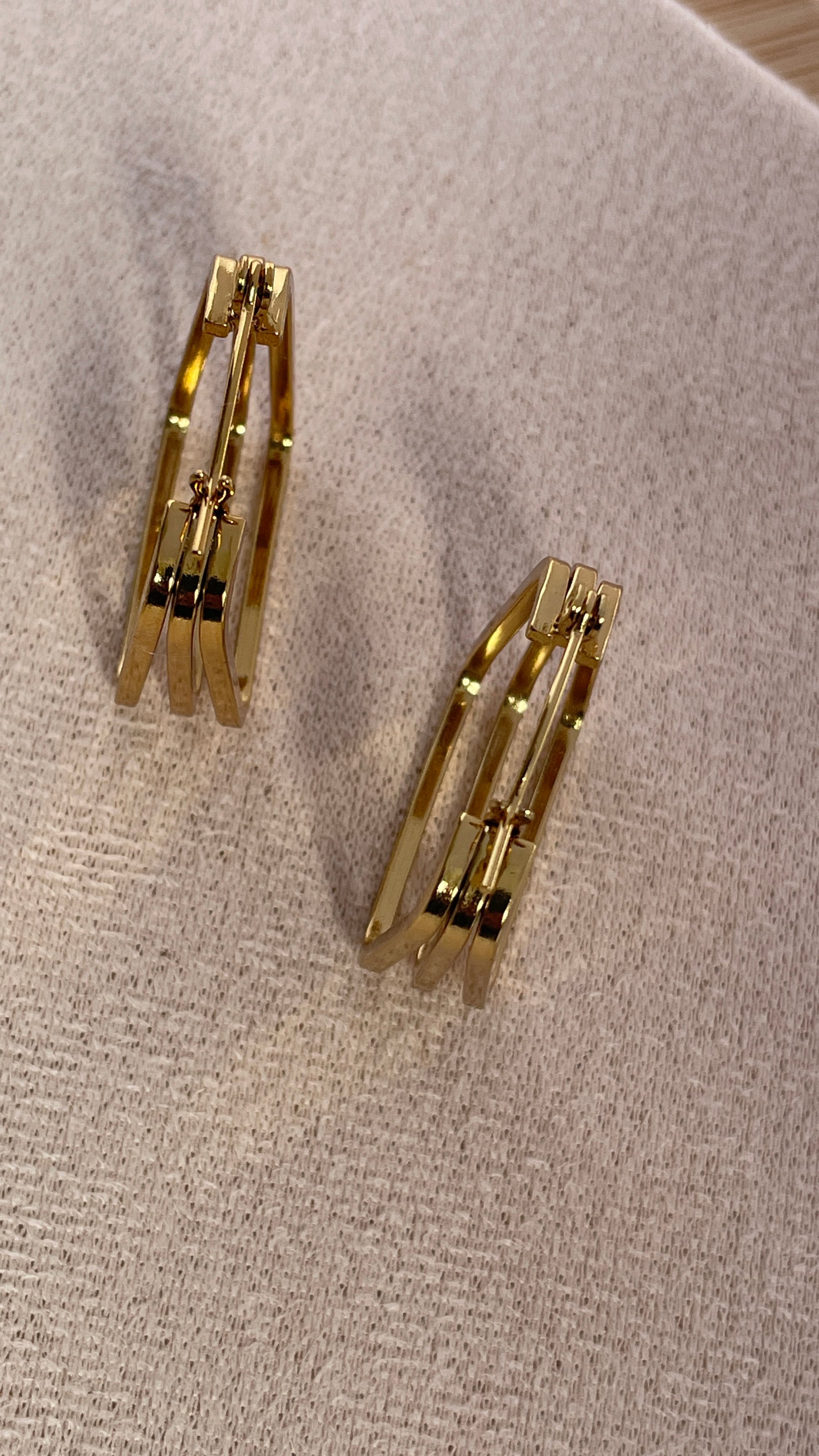 Geometrische Dreifach-Creolen | Stilvoller Schmuck