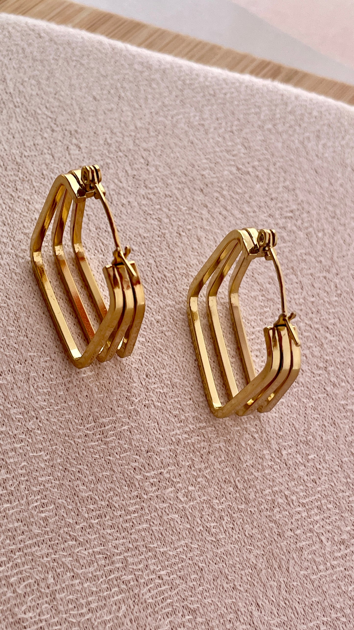 Geometrische Dreifach-Creolen | Stilvoller Schmuck
