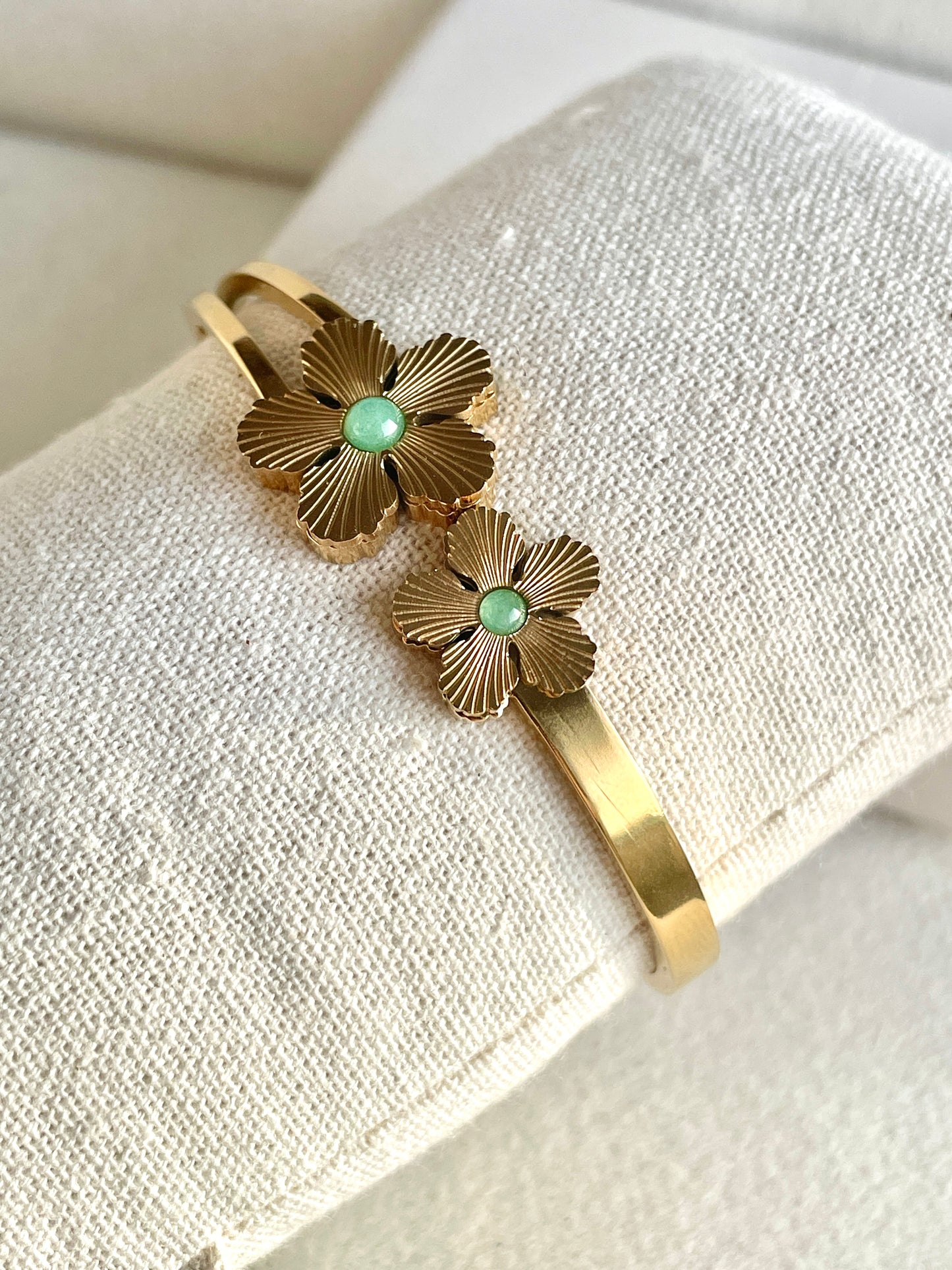 Gartenliebe Gold & Grün Armreif | Eleganter Schmuck
