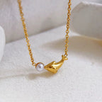 Goldene Delfin-Halskette mit Perle – “Ozean Delfin”