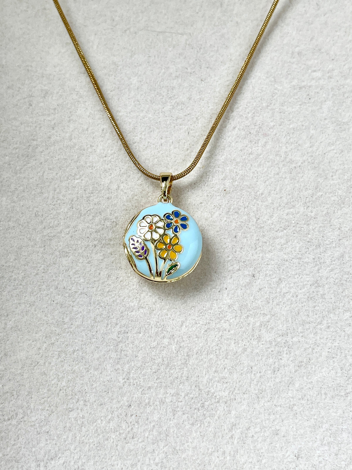 Blüten Medaillon Halskette | Eleganter Schmuck