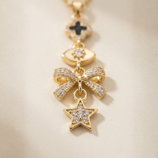 Goldene Charm-Halskette