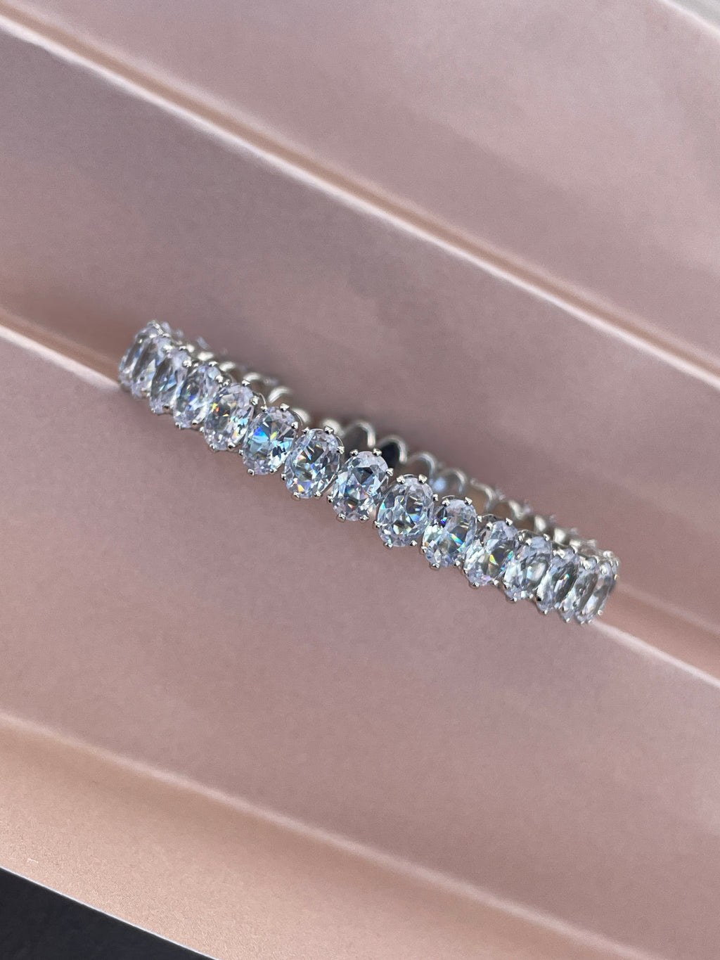 AquaGlow Handgelenkband-Armband | Wasserdichter Schmuck