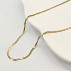 Sleek Herringbone Kette