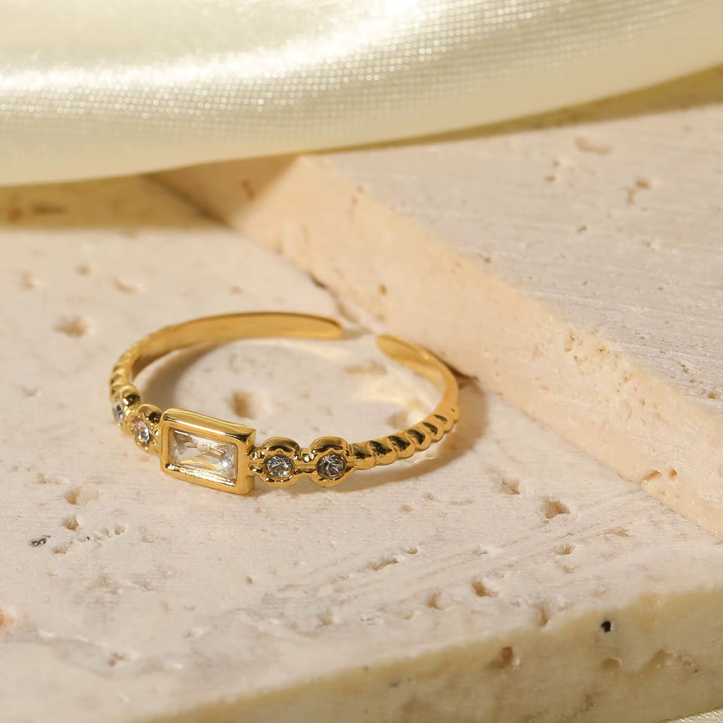 Baguette Glow Ring