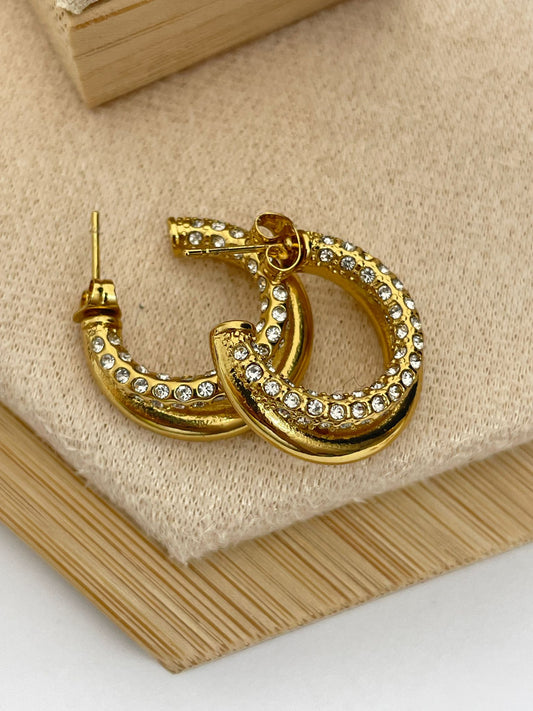 Strahlende Goldohrringe | Eleganter Schmuck