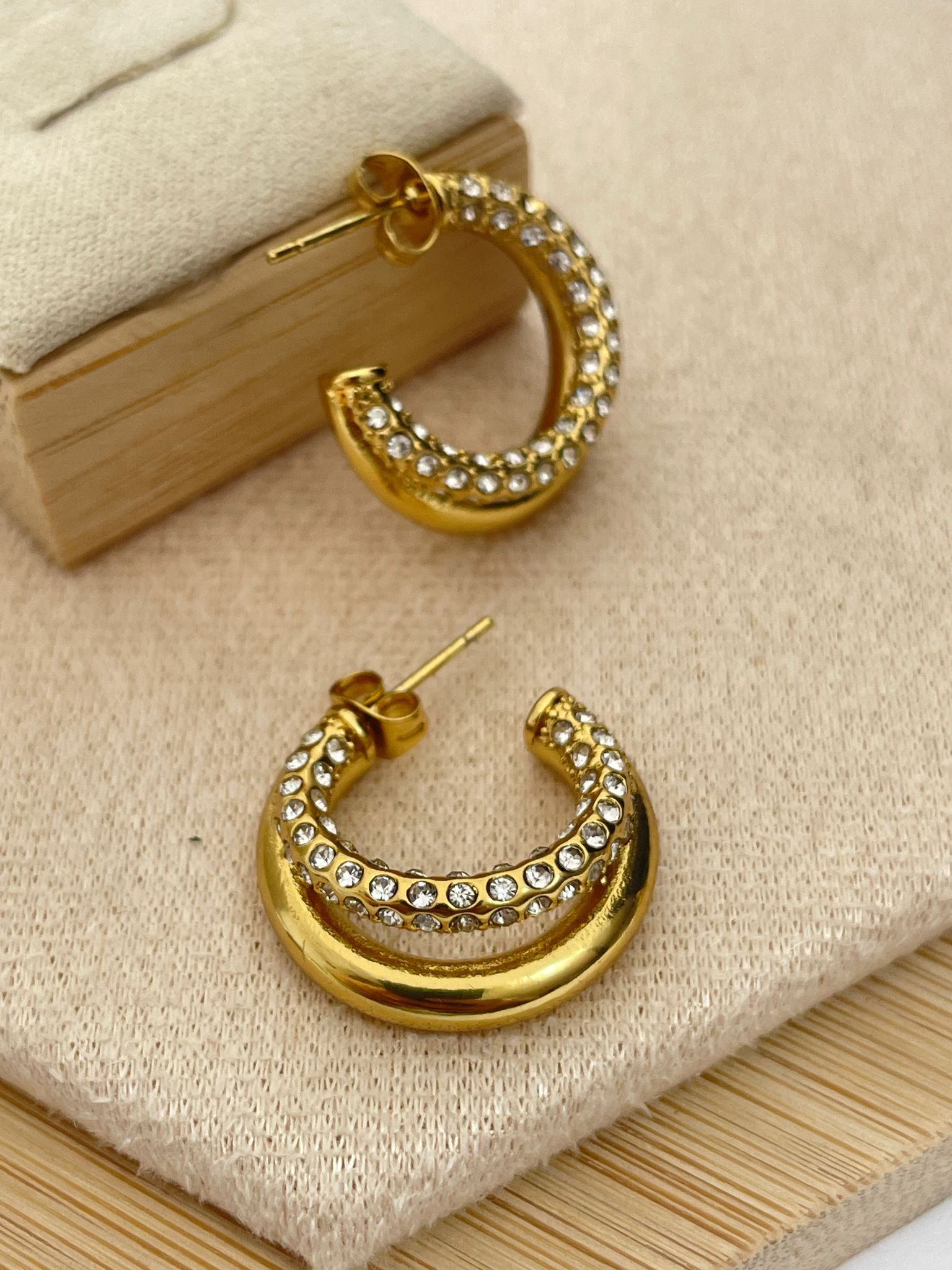 Strahlende Goldohrringe | Eleganter Schmuck